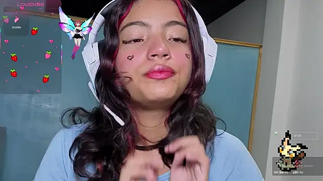 Snapshot of Lovelyamyy chatting on 09/11/25, 02:17 Lovelyamyy online show from 09/11/25, 02:17