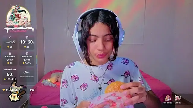 Snapshot of Lovelyamyy chatting on 12/04/25, 02:10 Lovelyamyy online show from 12/04/25, 02:10