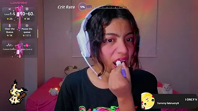 Snapshot of Lovelyamyy chatting on 12/15/25, 02:16 Lovelyamyy online show from 12/15/25, 02:16