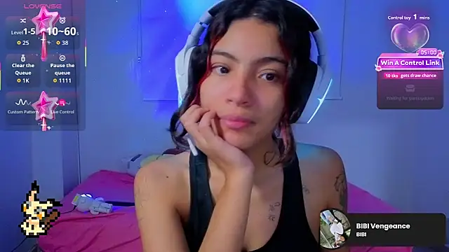 Lovelyamyy online show from 12/18/25, 01:00