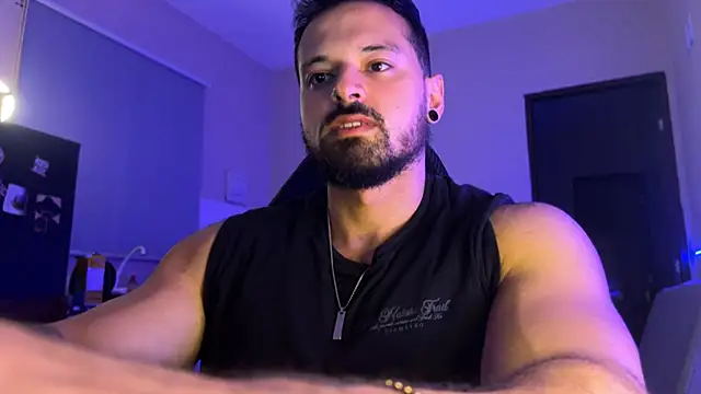 Lucasfit24 online show from 11/24/25, 12:21