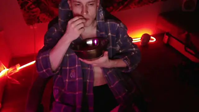 johnny positive online show from 11/19/25, 03:45