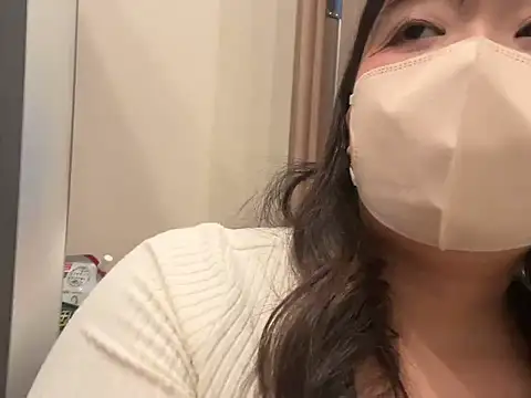 Snapshot of Atashi_Hcup chatting on 11/19/25, 07:41 Atashi Hcup online show from 11/19/25, 07:41