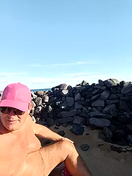 MountJohnXL online show from 12/18/25, 04:13