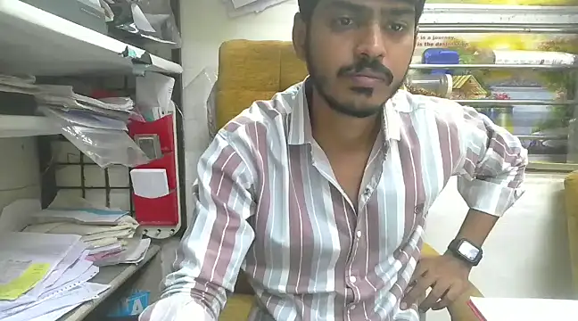 Snapshot of cute_modell chatting on 02/07/25, 10:50 cute modell online show from 02/07/25, 10:50