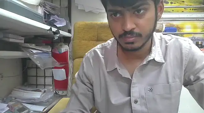 Snapshot of cute_modell chatting on 02/22/25, 09:23 cute modell online show from 02/22/25, 09:23