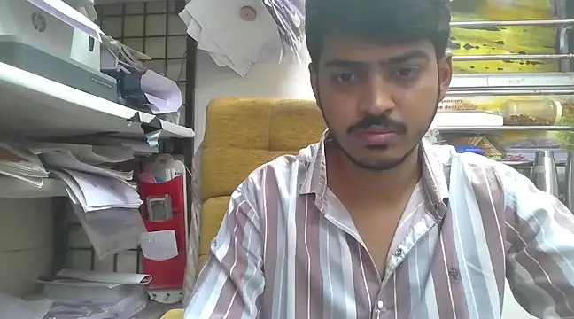 Snapshot of cute_modell chatting on 03/12/25, 08:19 cute modell online show from 03/12/25, 08:19