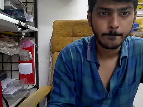 cute modell online show from 11/03/25, 12:39