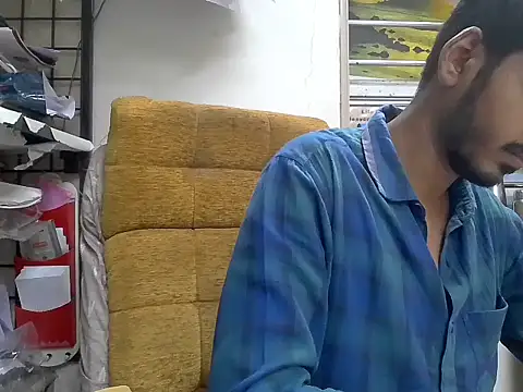 cute modell online show from 11/08/25, 11:54