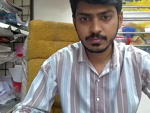 cute modell online show from 11/12/25, 07:20