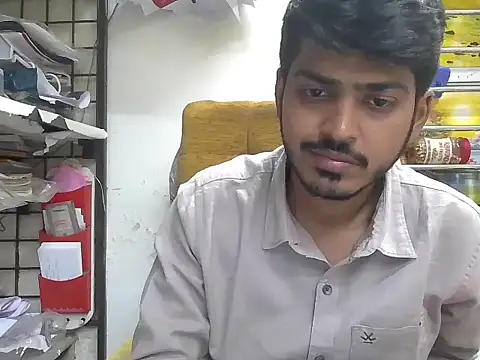 cute modell online show from 11/29/25, 11:57