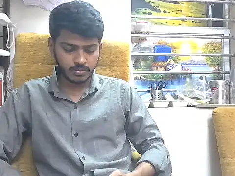 cute modell online show from 02/03/26, 12:43