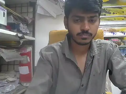 cute modell online show from 02/13/26, 11:50