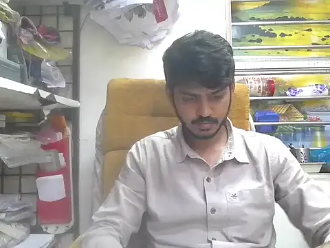 cute modell online show from 03/06/26, 12:45
