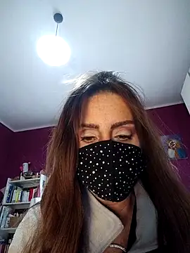 Akemi rossi online show from 11/13/25, 12:37