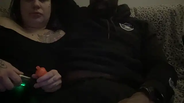 Snapshot of vanillachocduo chatting on 01/09/25, 05:33 vanillachocduo online show from 01/09/25, 05:33