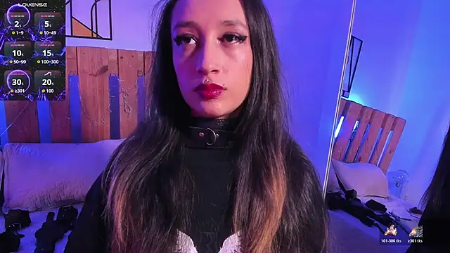 coral jonesss online show from 04/14/26, 03:29