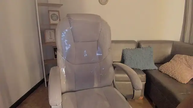 Renaxi Smith online show from 03/02/25, 10:38