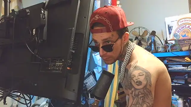 Snapshot of Aru916 chatting on 11/30/25, 09:08 Aru916 online show from 11/30/25, 09:08