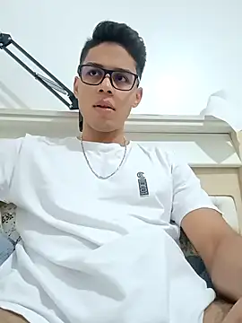 HornyTiger744 online show from 12/19/25, 09:55