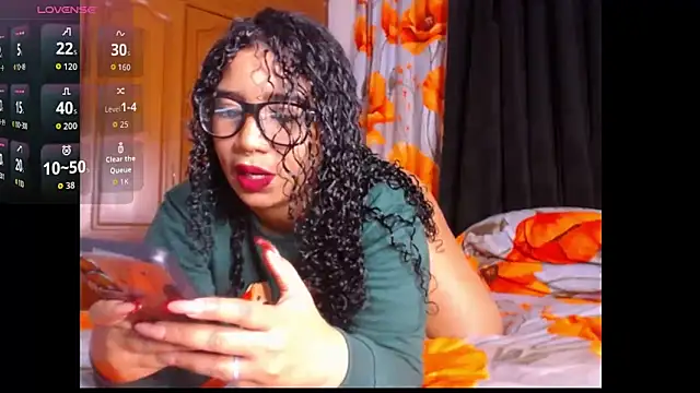 Snapshot of leslycarsson chatting on 10/03/25, 01:13 leslycarsson online show from 10/03/25, 01:13