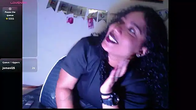 Snapshot of leslycarsson chatting on 10/06/25, 02:09 leslycarsson online show from 10/06/25, 02:09