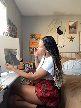 Snapshot of goddesskash chatting on 02/19/25, 07:27 goddesskash online show from 02/19/25, 07:27