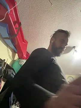 leonardohot1987 online show from 01/16/25, 05:21