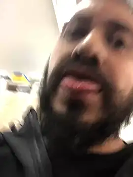 leonardohot1987 online show from 02/11/25, 05:07