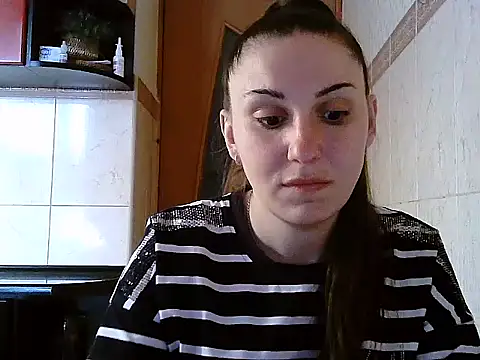 Snapshot of Yuliia30 chatting on 04/19/26, 11:09 Yuliia30 online show from 04/19/26, 11:09