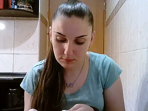 Snapshot of Yuliia30 chatting on 05/26/26, 04:03 Yuliia30 online show from 05/26/26, 04:03