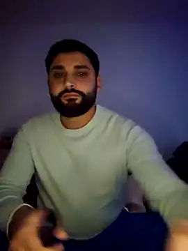 Snapshot of Mehmet2304 chatting on 01/13/25, 12:19 Mehmet2304 online show from 01/13/25, 12:19