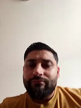 Snapshot of Mehmet2304 chatting on 01/19/25, 12:17 Mehmet2304 online show from 01/19/25, 12:17