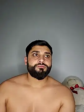 Snapshot of Mehmet2304 chatting on 02/01/25, 10:44 Mehmet2304 online show from 02/01/25, 10:44