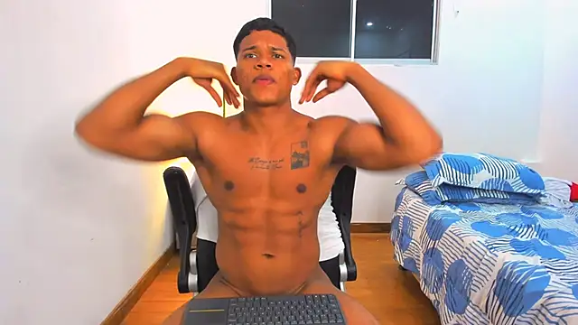 Snapshot of maxsteel177 chatting on 03/21/25, 06:16 maxsteel177 online show from 03/21/25, 06:16