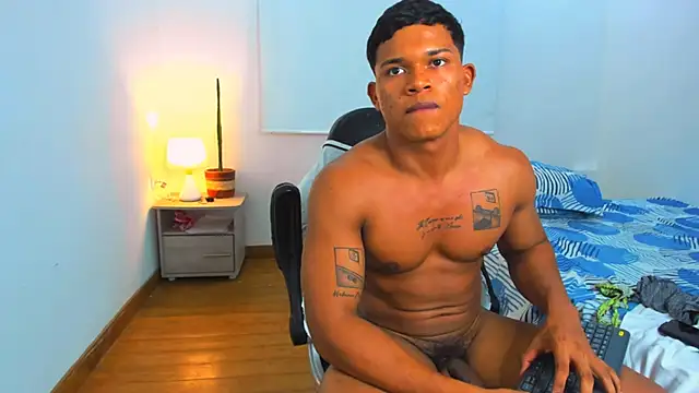 Snapshot of maxsteel177 chatting on 03/23/25, 02:26 maxsteel177 online show from 03/23/25, 02:26