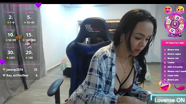 Snapshot of Francheskasmile chatting on 09/10/25, 05:29 Francheskasmile online show from 09/10/25, 05:29