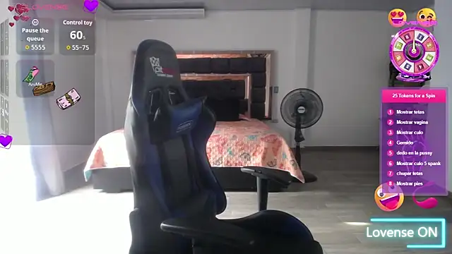 Snapshot of Francheskasmile chatting on 09/26/25, 08:24 Francheskasmile online show from 09/26/25, 08:24