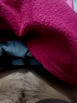 Snapshot of yours_tanmay chatting on 01/17/25, 04:57 yours tanmay online show from 01/17/25, 04:57