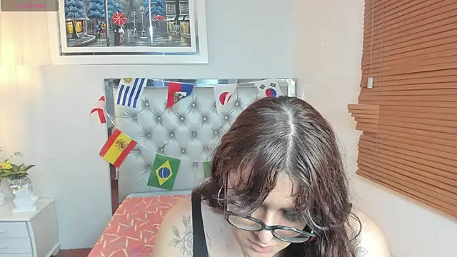 Snapshot of kathepickmanx chatting on 06/19/26, 04:06 kathepickmanx online show from 06/19/26, 04:06