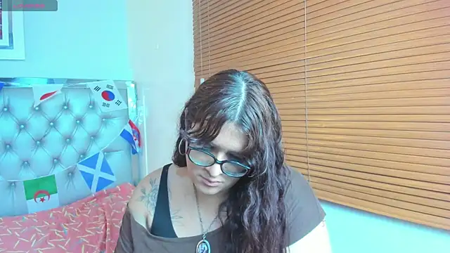 Snapshot of kathepickmanx chatting on 06/20/26, 04:15 kathepickmanx online show from 06/20/26, 04:15