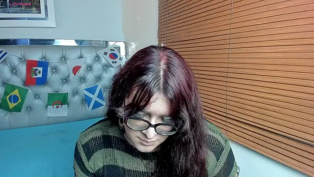 Snapshot of kathepickmanx chatting on 07/15/26, 03:12 kathepickmanx online show from 07/15/26, 03:12