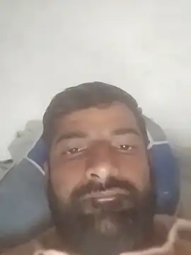 Snapshot of gawwalibhabhi_24 chatting on 11/16/25, 07:47 gawwalibhabhi 24 online show from 11/16/25, 07:47