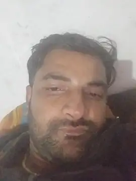 Snapshot of gawwalibhabhi_24 chatting on 11/23/25, 04:07 gawwalibhabhi 24 online show from 11/23/25, 04:07