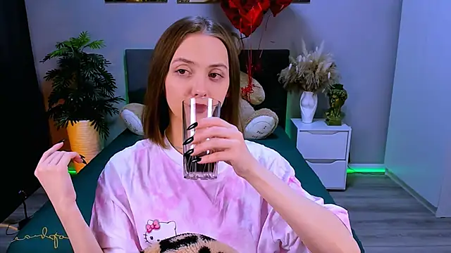 Snapshot of JesssWalker chatting on 03/22/25, 01:54 JesssWalker online show from 03/22/25, 01:54