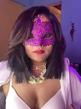 Snapshot of Ayeshaa__25 chatting on 03/13/25, 10:15 Ayeshaa  25 online show from 03/13/25, 10:15