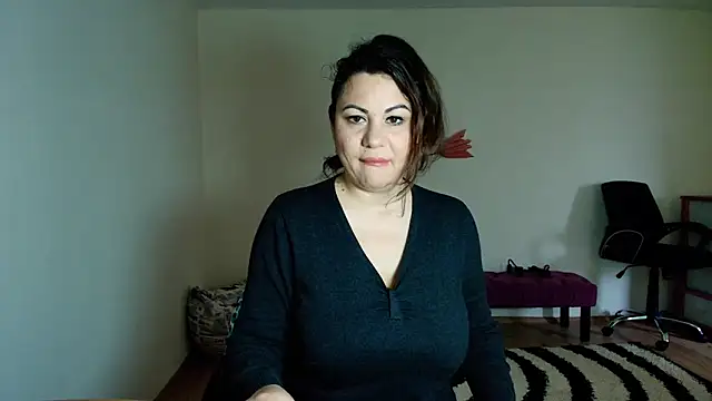 Snapshot of VixenVibesX chatting on 05/22/26, 07:37 VixenVibesX online show from 05/22/26, 07:37