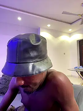 MylesBbc23 online show from 11/06/25, 08:37