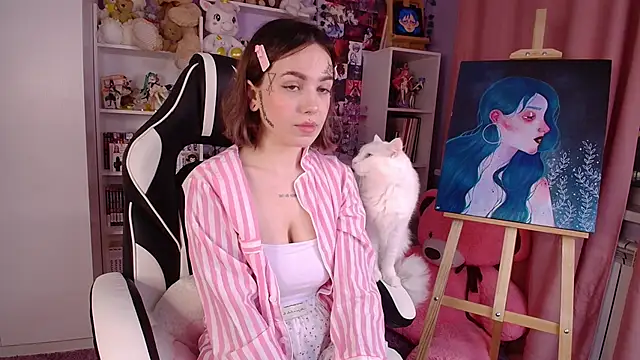 Snapshot of Catharsisi chatting on 01/15/25, 02:13 Catharsisi online show from 01/15/25, 02:13