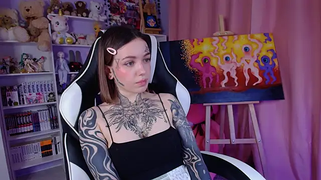 Snapshot of Catharsisi chatting on 02/09/25, 05:54 Catharsisi online show from 02/09/25, 05:54